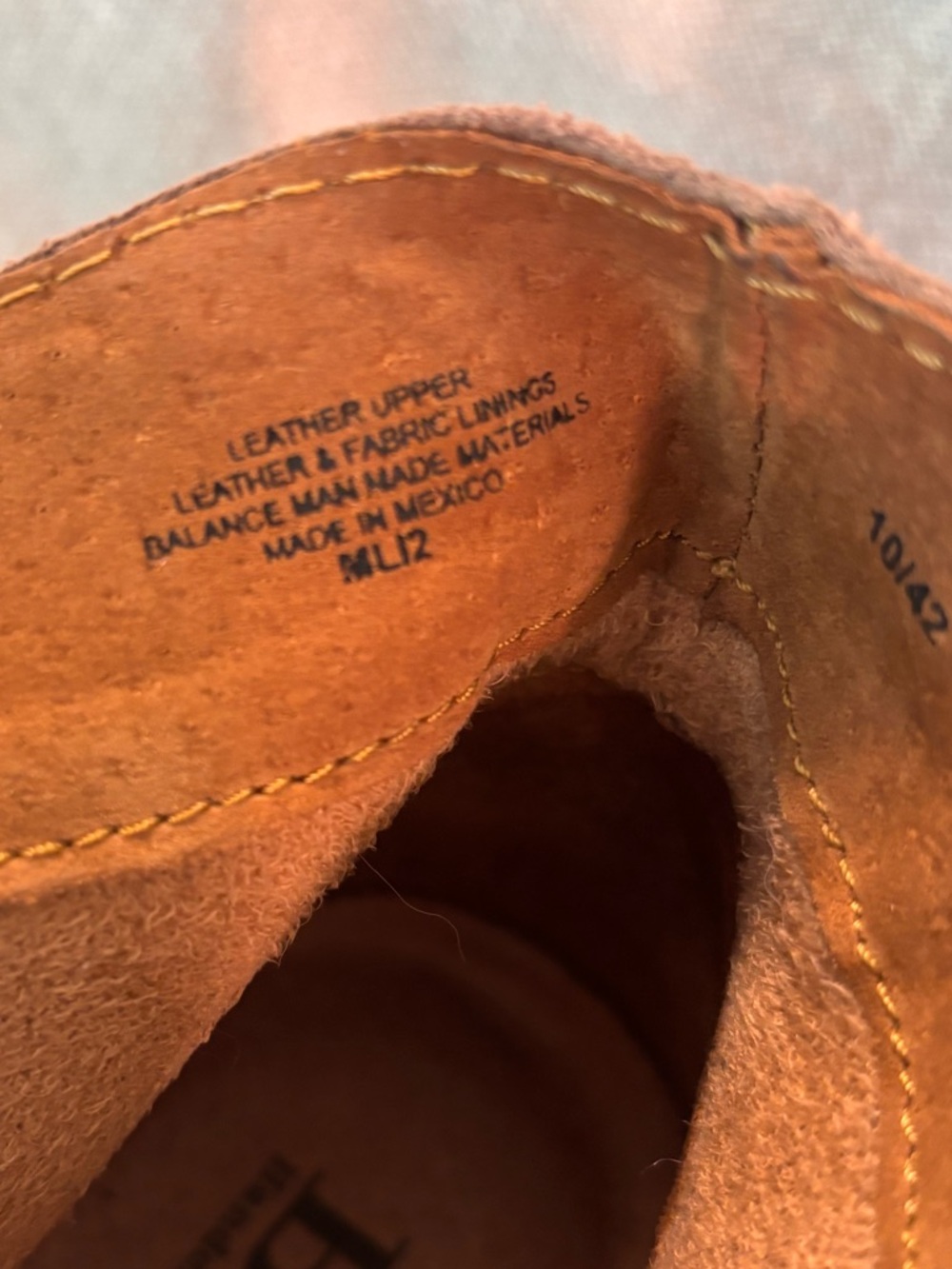 Born EUC Calyn distressed leather ankle boots - Picture 10 of 13